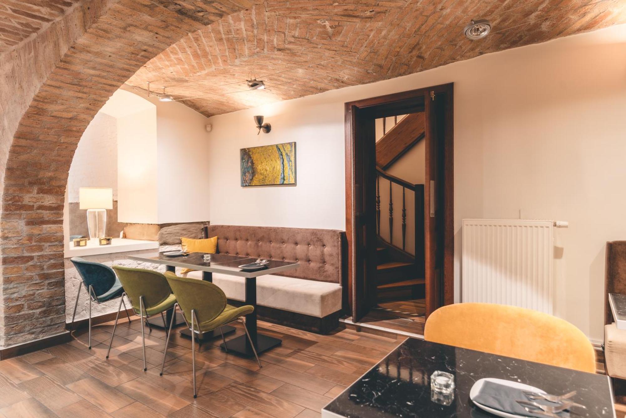 Fortune Old Town Boutique Hotel apartamentowy 3*